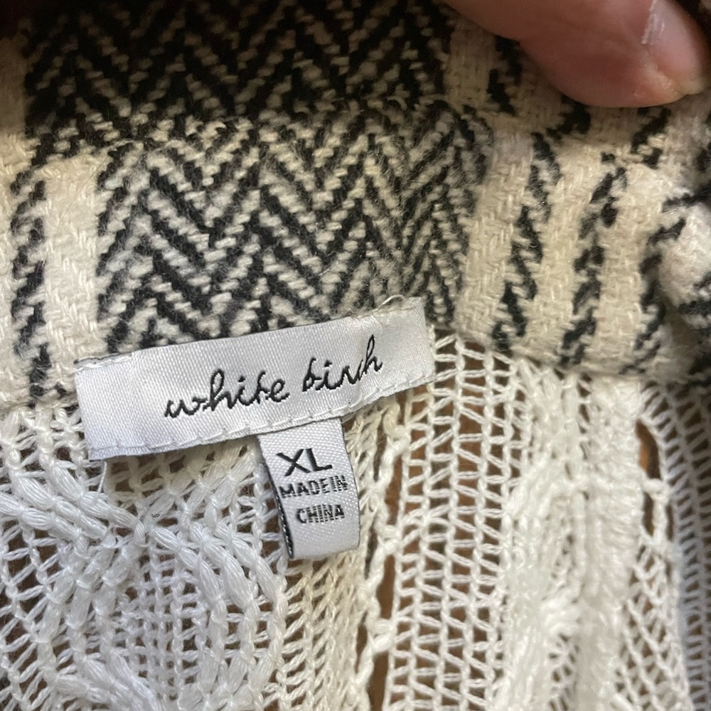 Black and White Plaid Button-Up Shacket - Picture 5 of 5
